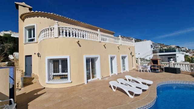 Chalet de 4 habitaciones en Benitachell / Benitatxell en venta - 730.000 € (Ref: 10013822)