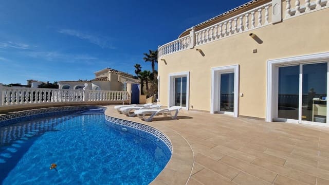 Chalet de 4 habitaciones en Benitachell / Benitatxell en venta - 730.000 € (Ref: 10013822)