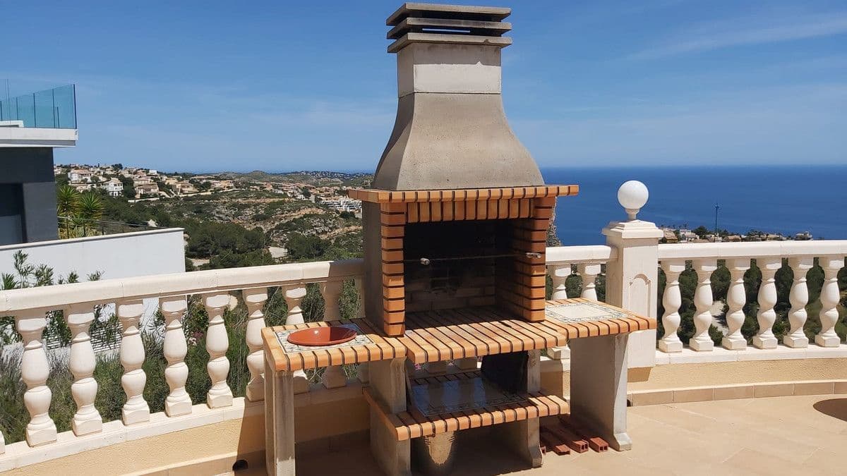 Chalet de 4 habitaciones en Benitachell / Benitatxell en venta - 730.000 € (Ref: 10013822)