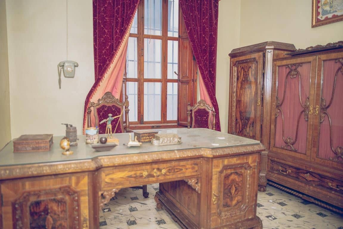 9 sypialnia Willa na sprzedaż w Pego - 320 000 € (Ref: 10013834)