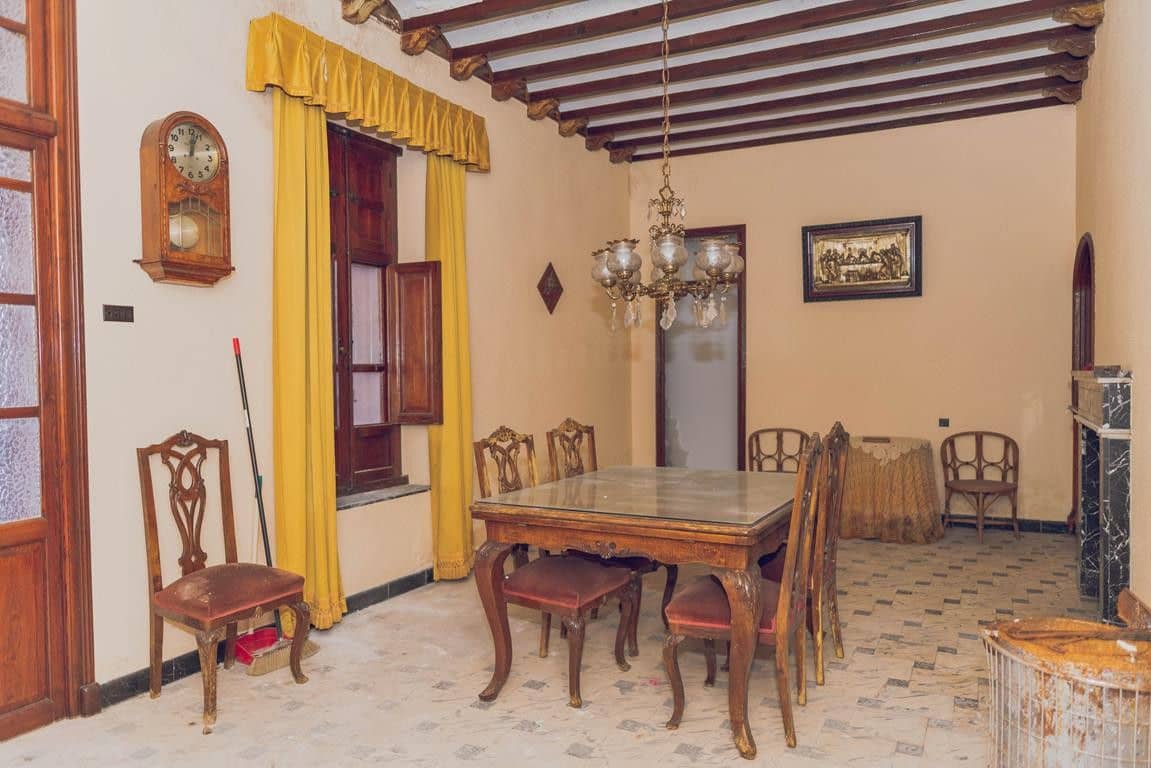 9 sypialnia Willa na sprzedaż w Pego - 320 000 € (Ref: 10013834)