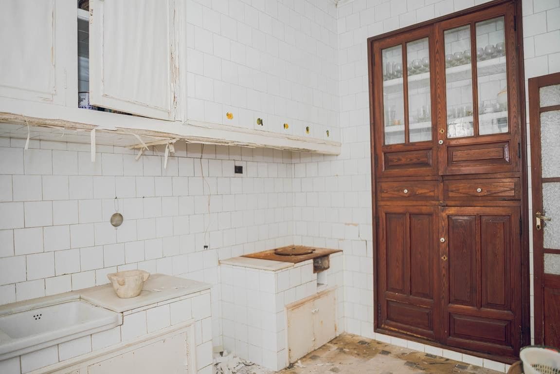 9 sypialnia Willa na sprzedaż w Pego - 320 000 € (Ref: 10013834)