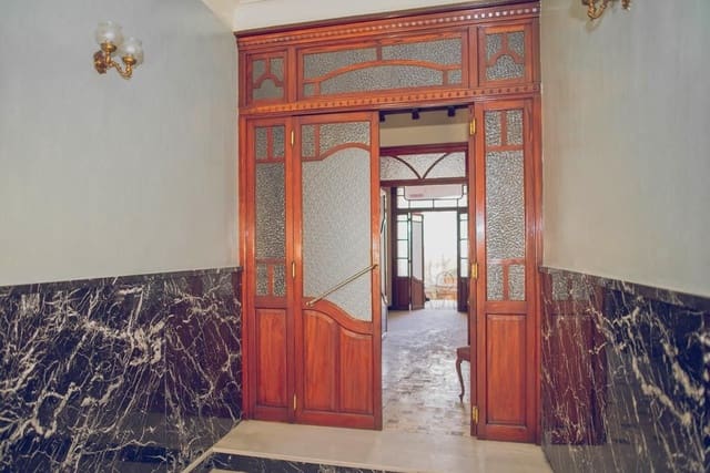 9 camera da letto Villa in vendita in Pego - 320.000 € (Rif: 10013834)