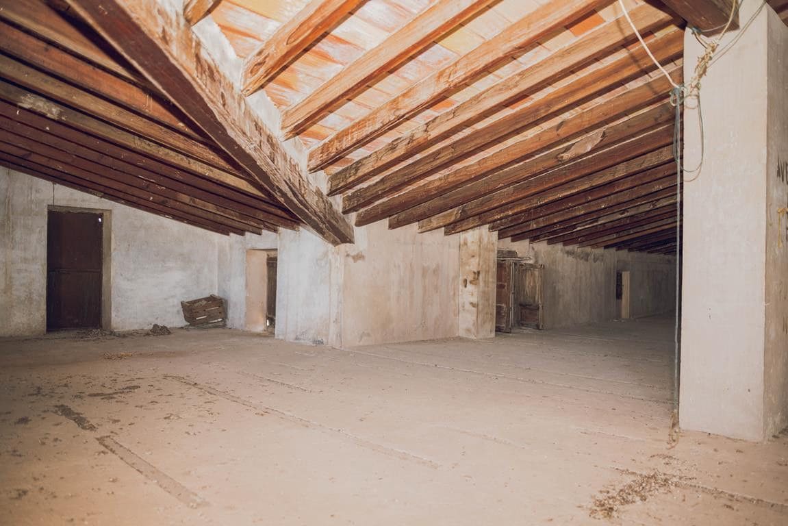 9 sypialnia Willa na sprzedaż w Pego - 320 000 € (Ref: 10013834)