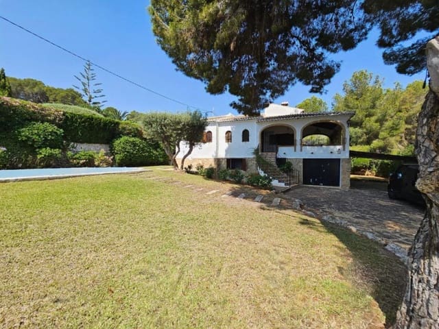 6 bedroom Villa for sale in Javea / Xàbia - € 790,000 (Ref: 10013847)