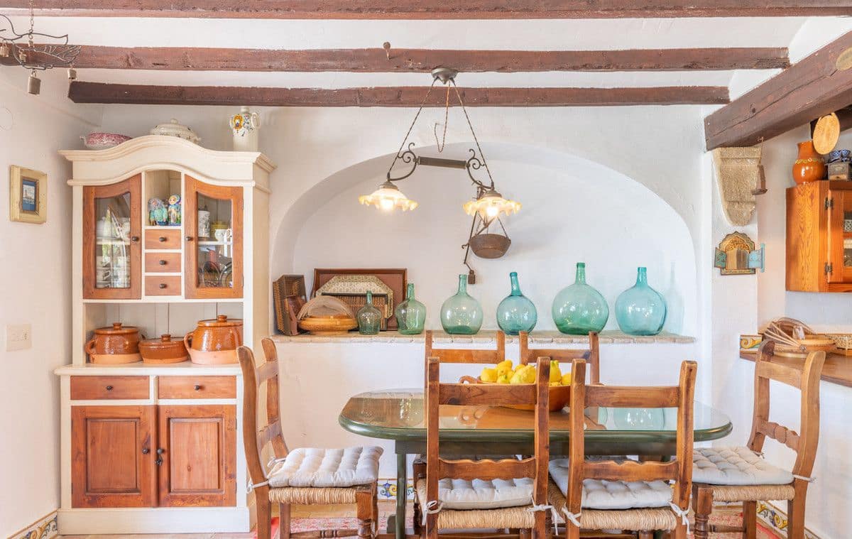 8 bedroom Finca/Country House for sale in Teulada - € 1,600,000 (Ref: 10013859)