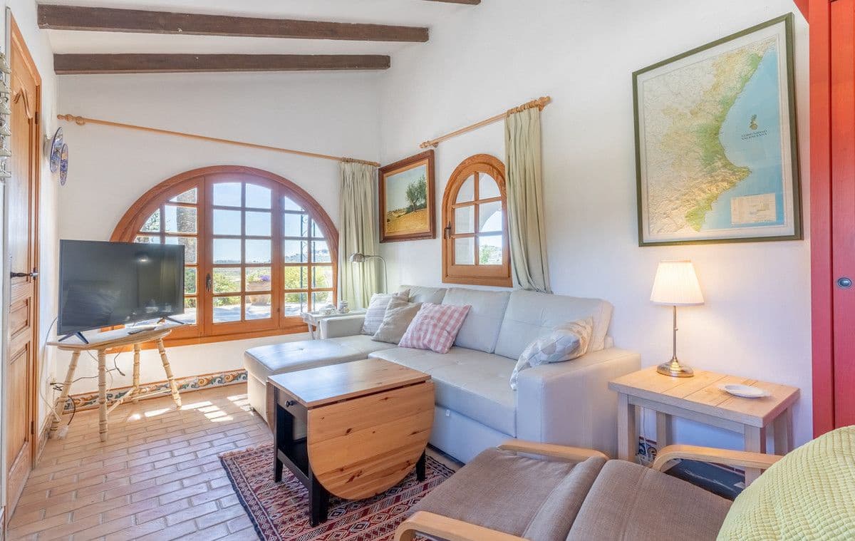 8 bedroom Finca/Country House for sale in Teulada - € 1,600,000 (Ref: 10013859)