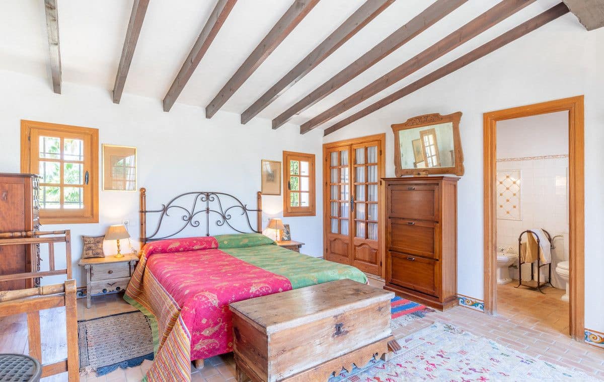 8 bedroom Finca/Country House for sale in Teulada - € 1,600,000 (Ref: 10013859)
