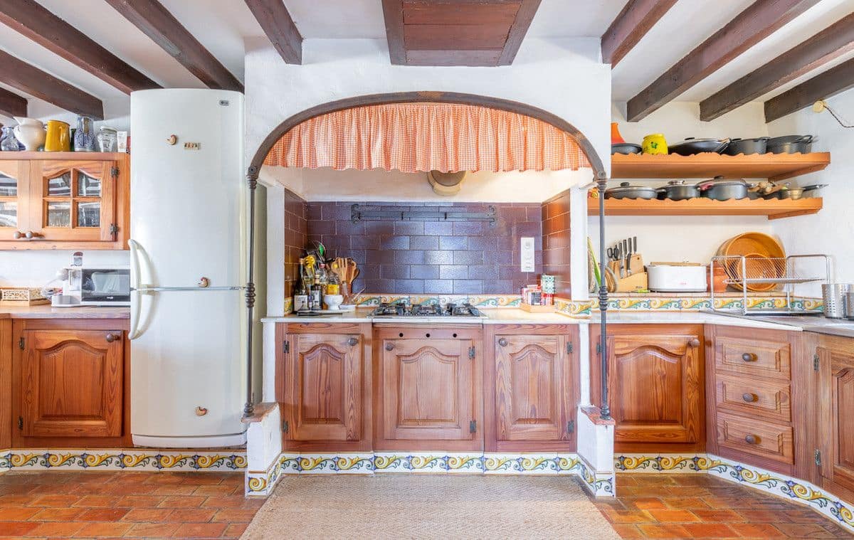 8 bedroom Finca/Country House for sale in Teulada - € 1,600,000 (Ref: 10013859)