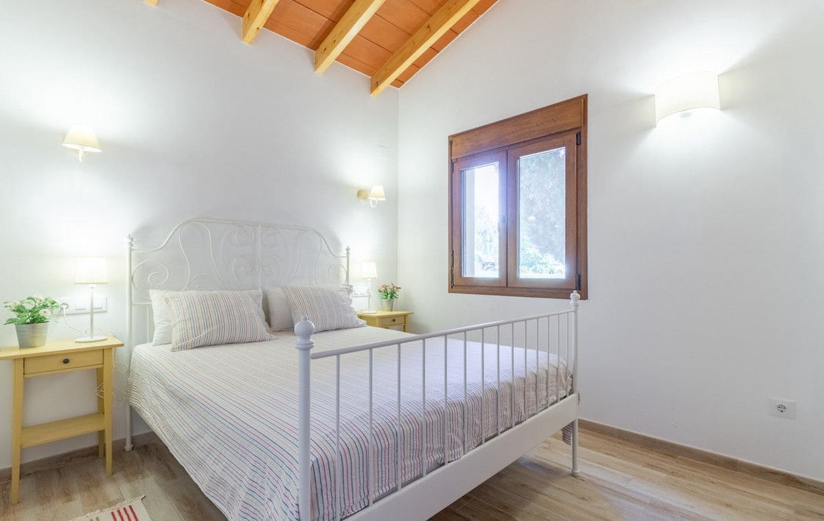8 bedroom Finca/Country House for sale in Teulada - € 1,600,000 (Ref: 10013859)
