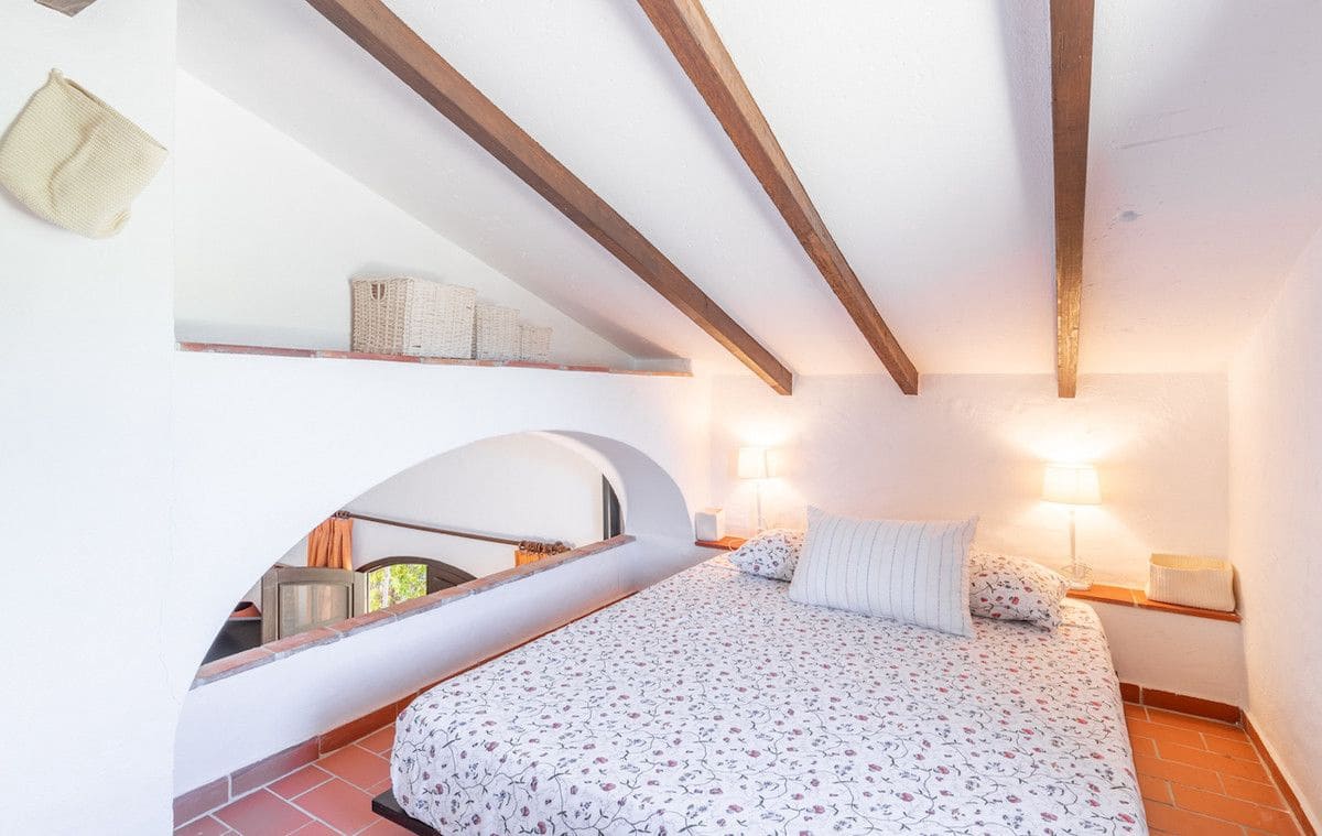 8 bedroom Finca/Country House for sale in Teulada - € 1,600,000 (Ref: 10013859)