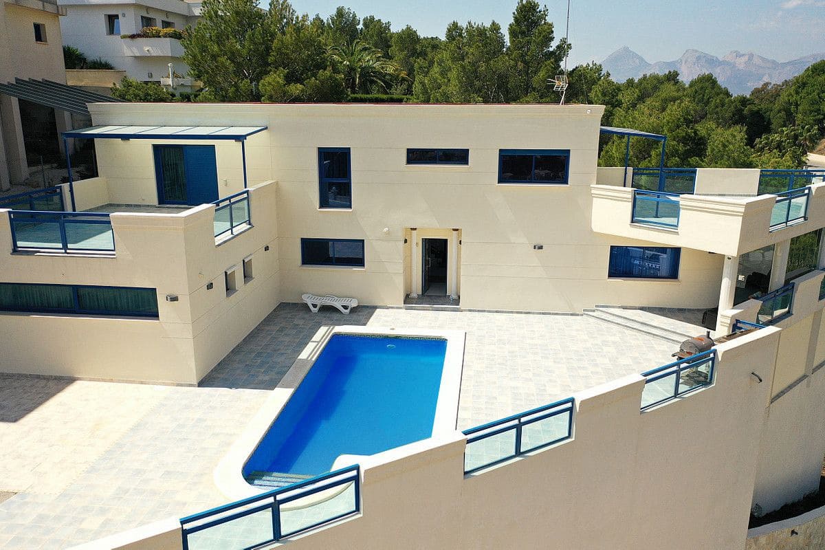 4 Zimmer Villa zu verkaufen in Altea - 895.000 € (Ref: 10013863)