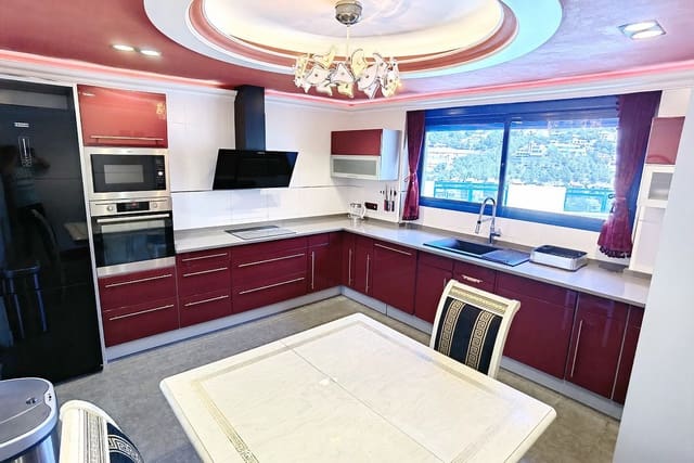 4 Zimmer Villa zu verkaufen in Altea - 895.000 € (Ref: 10013863)