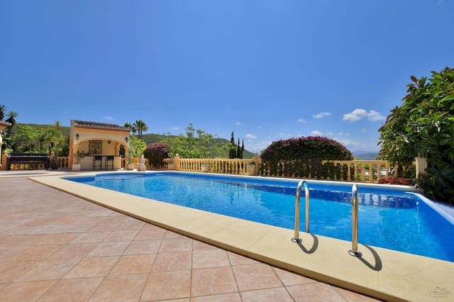 4 bedroom Villa for sale in Javea / Xàbia - € 2,200,000 (Ref: 10013864)