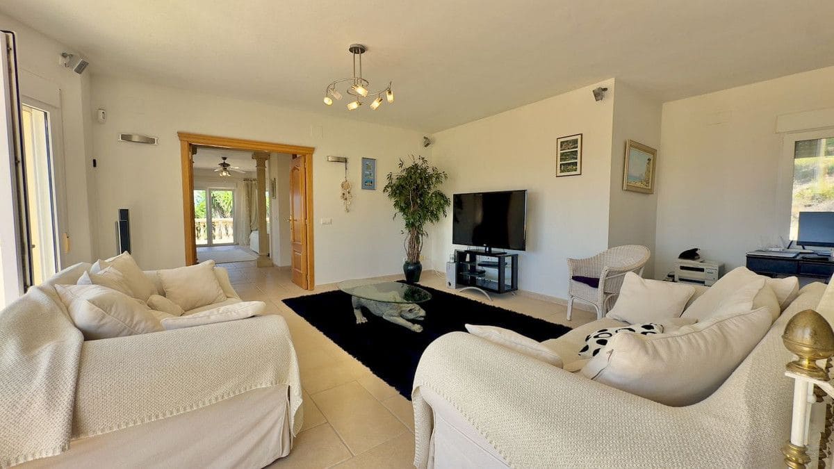 4 bedroom Villa for sale in Javea / Xabia - € 2,200,000 (Ref: 10013864)