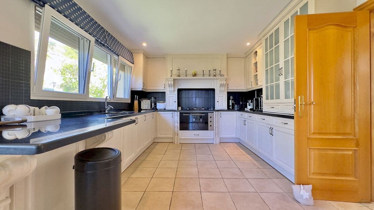 4 bedroom Villa for sale in Javea / Xabia - € 2,200,000 (Ref: 10013864)
