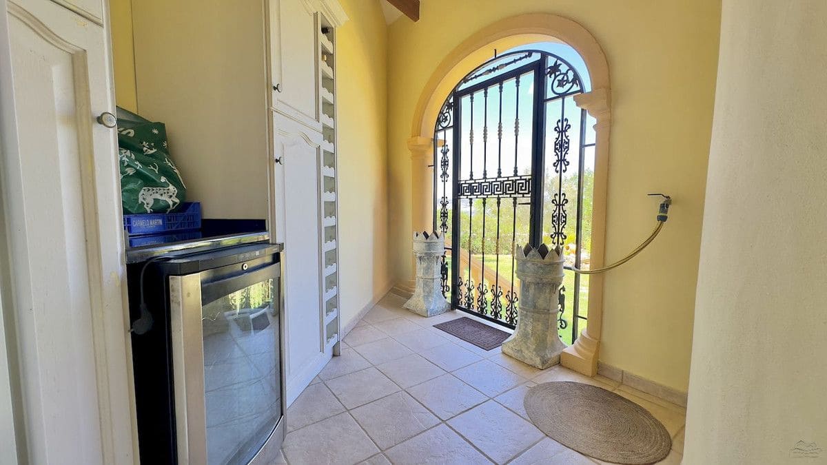 4 bedroom Villa for sale in Javea / Xabia - € 2,200,000 (Ref: 10013864)