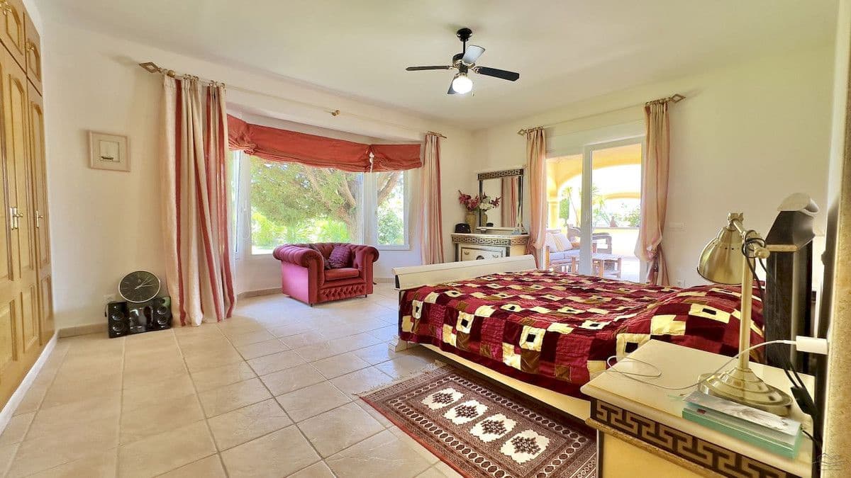 4 bedroom Villa for sale in Javea / Xabia - € 2,200,000 (Ref: 10013864)