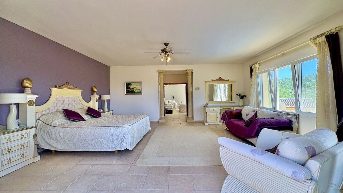 4 bedroom Villa for sale in Javea / Xabia - € 2,200,000 (Ref: 10013864)