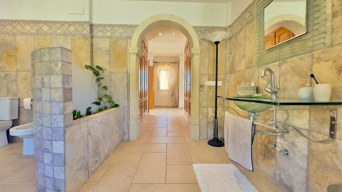 4 bedroom Villa for sale in Javea / Xabia - € 2,200,000 (Ref: 10013864)