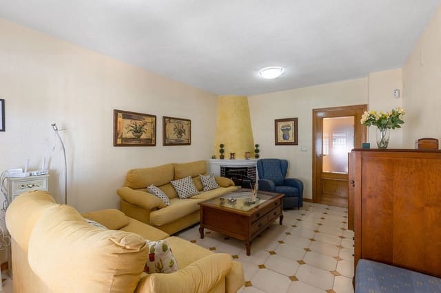 4 Zimmer Villa zu verkaufen in Punta Prima, Torrevieja - 656.000 € (Ref: 10013866)