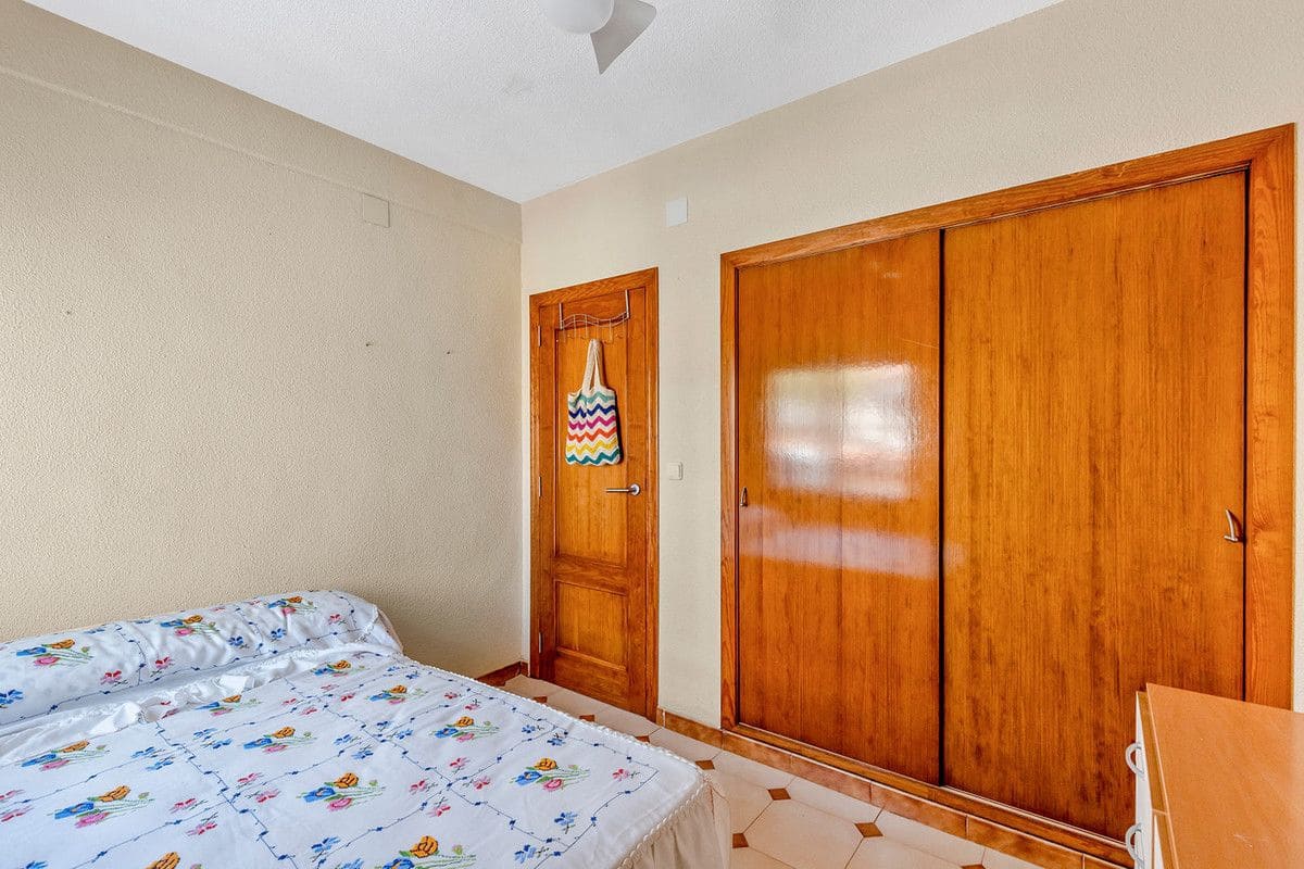 4 bedroom Villa for sale in Torrevieja - € 656,000 (Ref: 10013866)