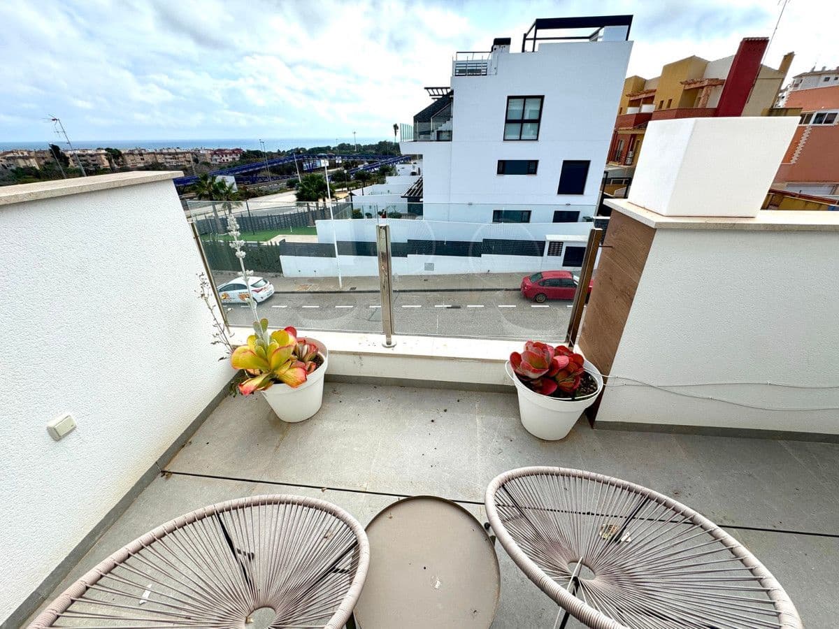 4 soveværelse Villa til salg i Guardamar del Segura - € 374.000 (Ref: 10013868)