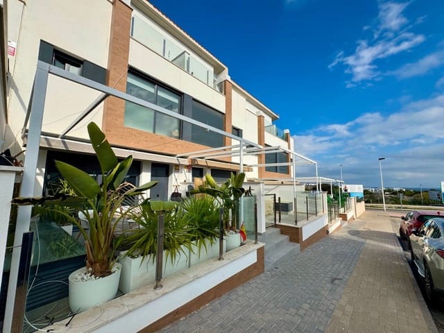 4 soveværelse Villa til salg i Guardamar del Segura - € 374.000 (Ref: 10013868)