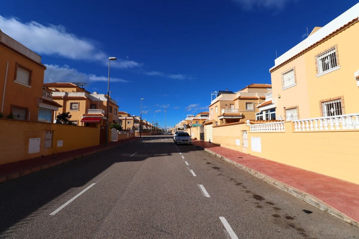 3 soverom Villa til salgs i Rojales med svømmebasseng - € 265 000 (Ref: 10013869)