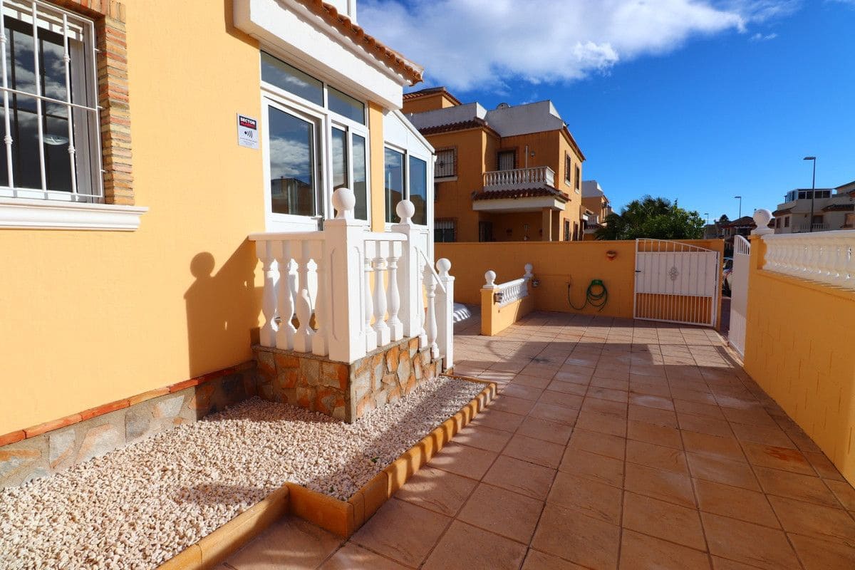 3 soverom Villa til salgs i Rojales med svømmebasseng - € 265 000 (Ref: 10013869)