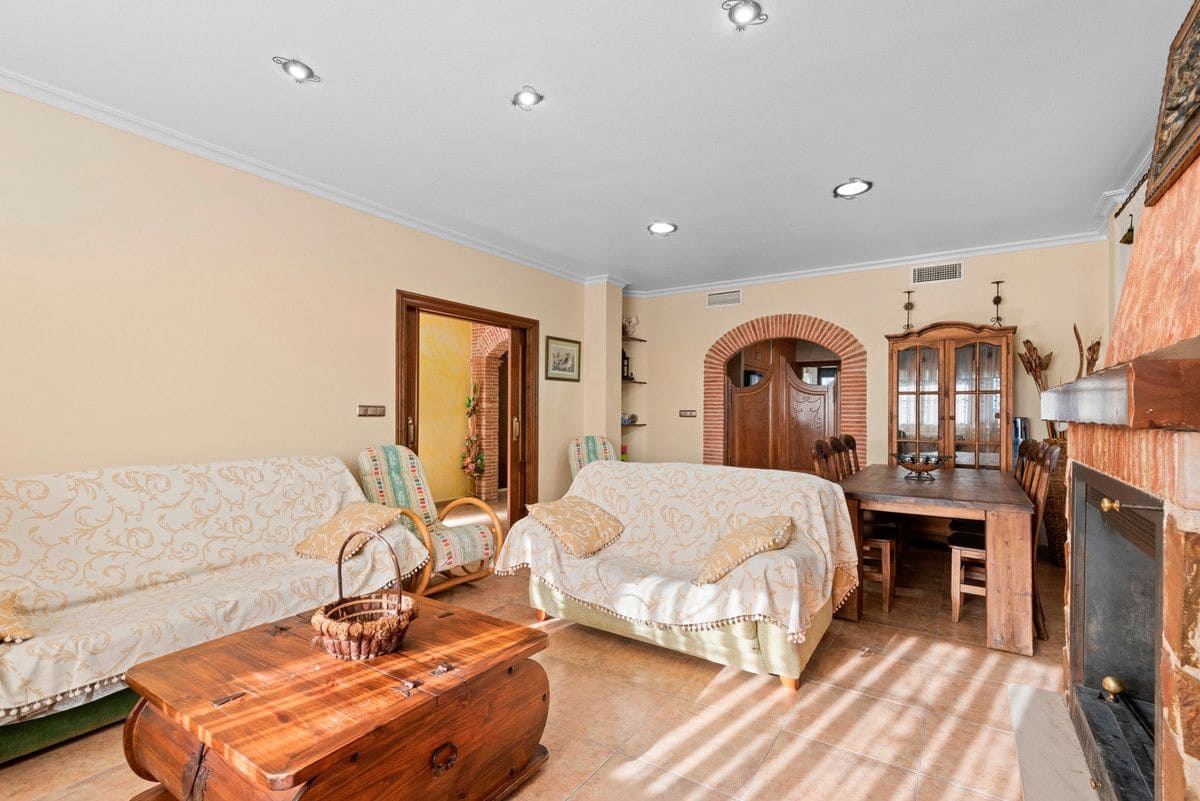 3 slaapkamer Finca/Landhuis te koop in Beniel - € 370.000 (Ref: 10013870)