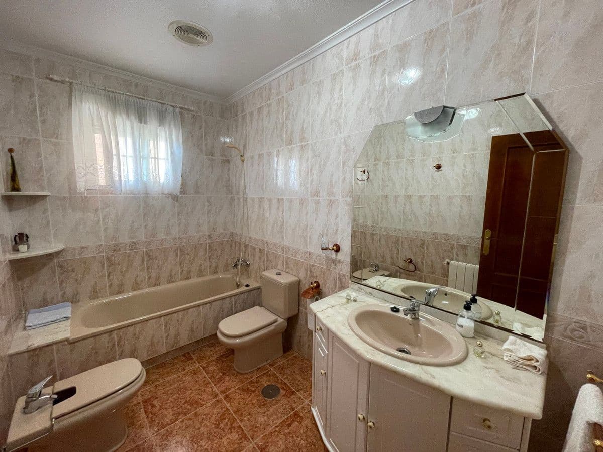 5 makuuhuone Yritys myytävänä paikassa Benijofar - 275 000 € (Ref: 10013872)