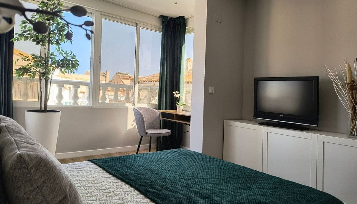 3 bedroom Terraced Villa for sale in Orihuela Costa - € 277,900 (Ref: 10013876)