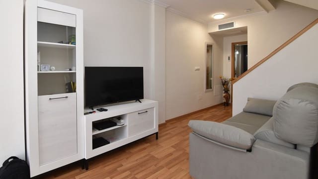 3 soverom Rekkehus til salgs i Guardamar del Segura med svømmebasseng - € 287 000 (Ref: 10013877)