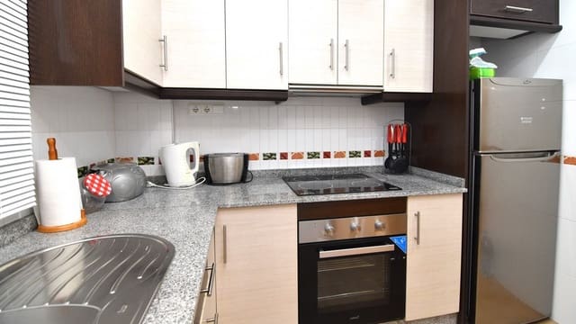 3 soverom Rekkehus til salgs i Guardamar del Segura med svømmebasseng - € 287 000 (Ref: 10013877)
