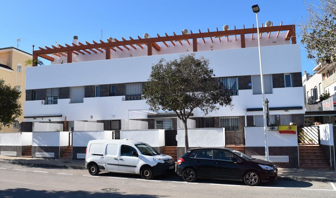 3 camera da letto Villetta a Schiera in vendita in Guardamar del Segura con piscina - 287.000 € (Rif: 10013877)