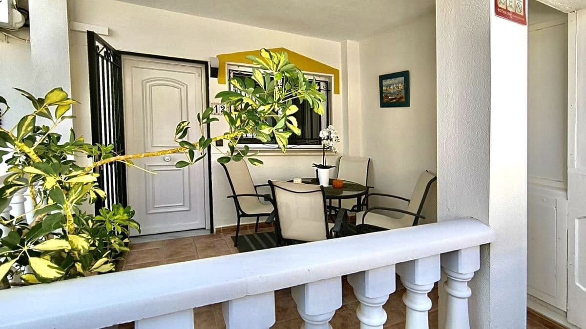 3 quarto Casa em Banda para venda em Orihuela Costa - 277 900 € (Ref: 10013880)
