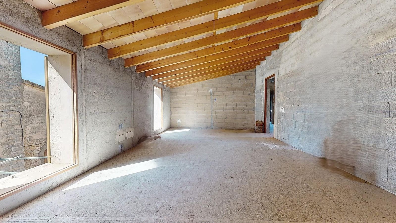 7 bedroom Townhouse for sale in Sineu with garage - € 780,000 (Ref: 10013888)