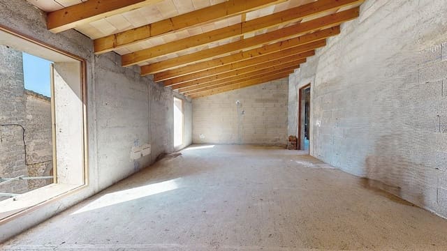 7 soveværelse Byhus til salg i Sineu med garage - € 780.000 (Ref: 10013888)