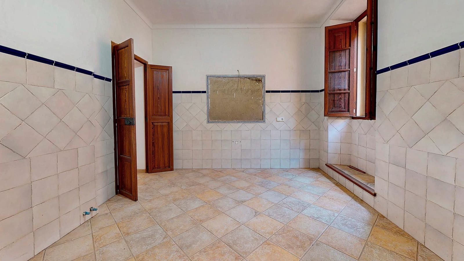 7 bedroom Townhouse for sale in Sineu with garage - € 780,000 (Ref: 10013888)
