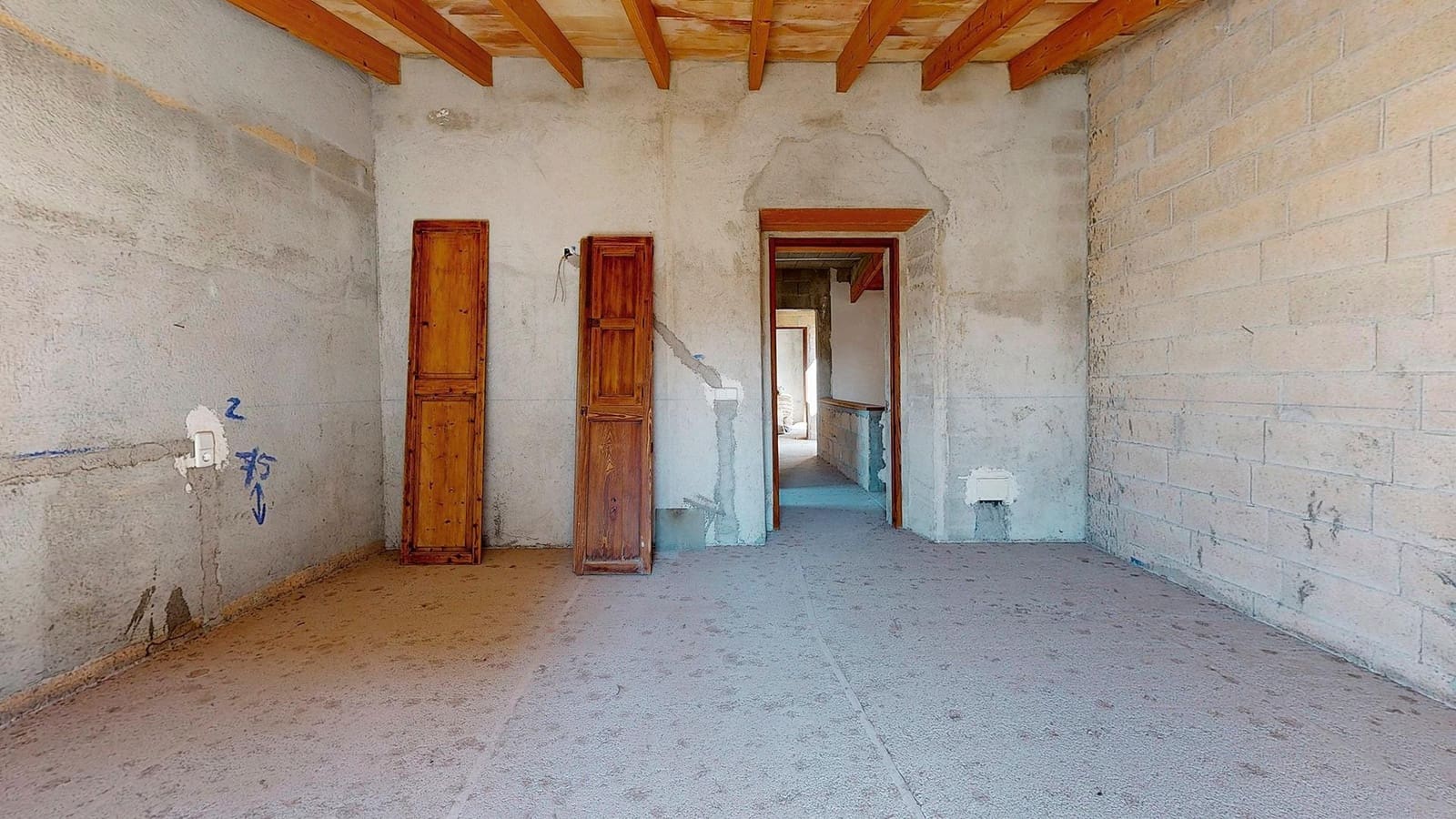 7 bedroom Townhouse for sale in Sineu with garage - € 780,000 (Ref: 10013888)