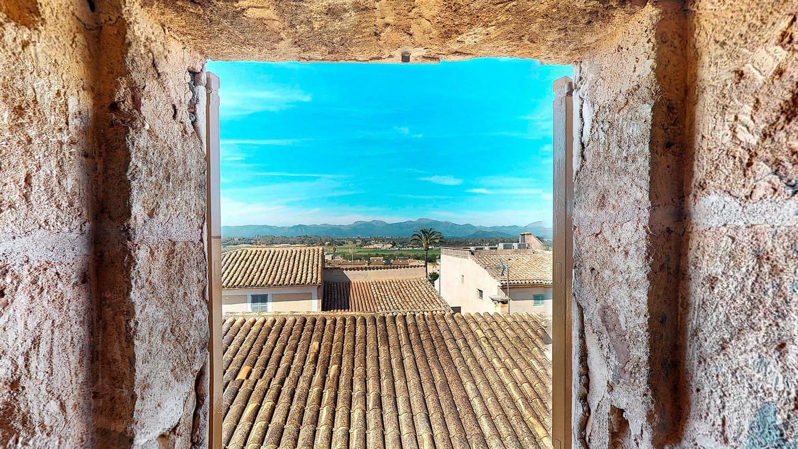 7 bedroom Townhouse for sale in Sineu with garage - € 780,000 (Ref: 10013888)