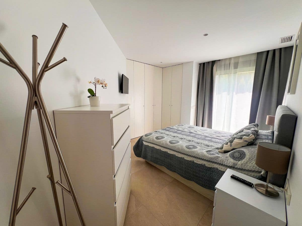 Apartamento de 2 habitaciones en La Florida en venta - 310.000 € (Ref: 10015789)