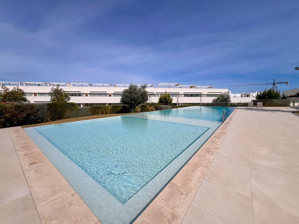 Apartamento de 2 habitaciones en La Florida en venta - 310.000 € (Ref: 10015789)