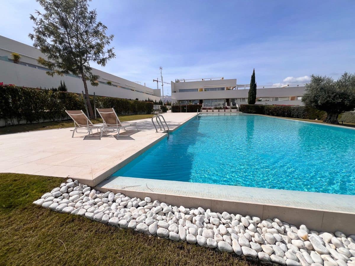 Apartamento de 2 habitaciones en La Florida en venta - 310.000 € (Ref: 10015789)