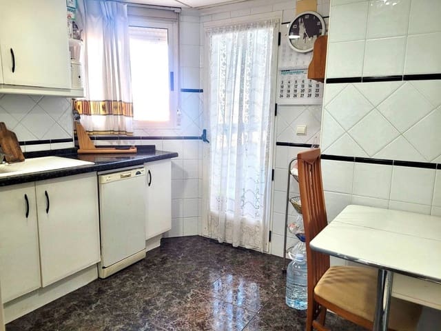 3 soveværelse Lejlighed til salg i Guardamar del Segura - € 214.900 (Ref: 10015790)