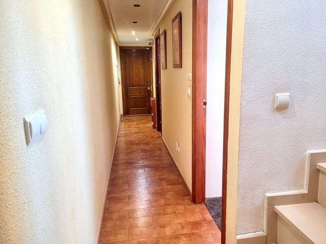 3 soveværelse Lejlighed til salg i Guardamar del Segura - € 214.900 (Ref: 10015790)