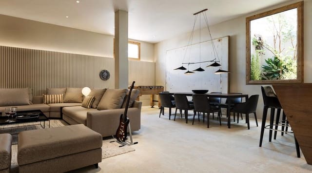 4 bedroom Villa for sale in El Campello - € 865,000 (Ref: 10015791)