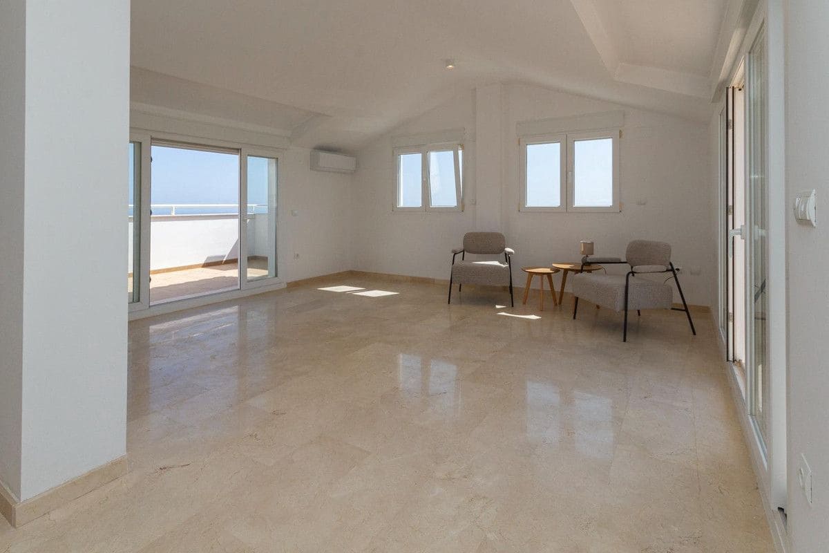 Apartamento de 2 habitaciones en Pego en venta - 215.000 € (Ref: 10015792)