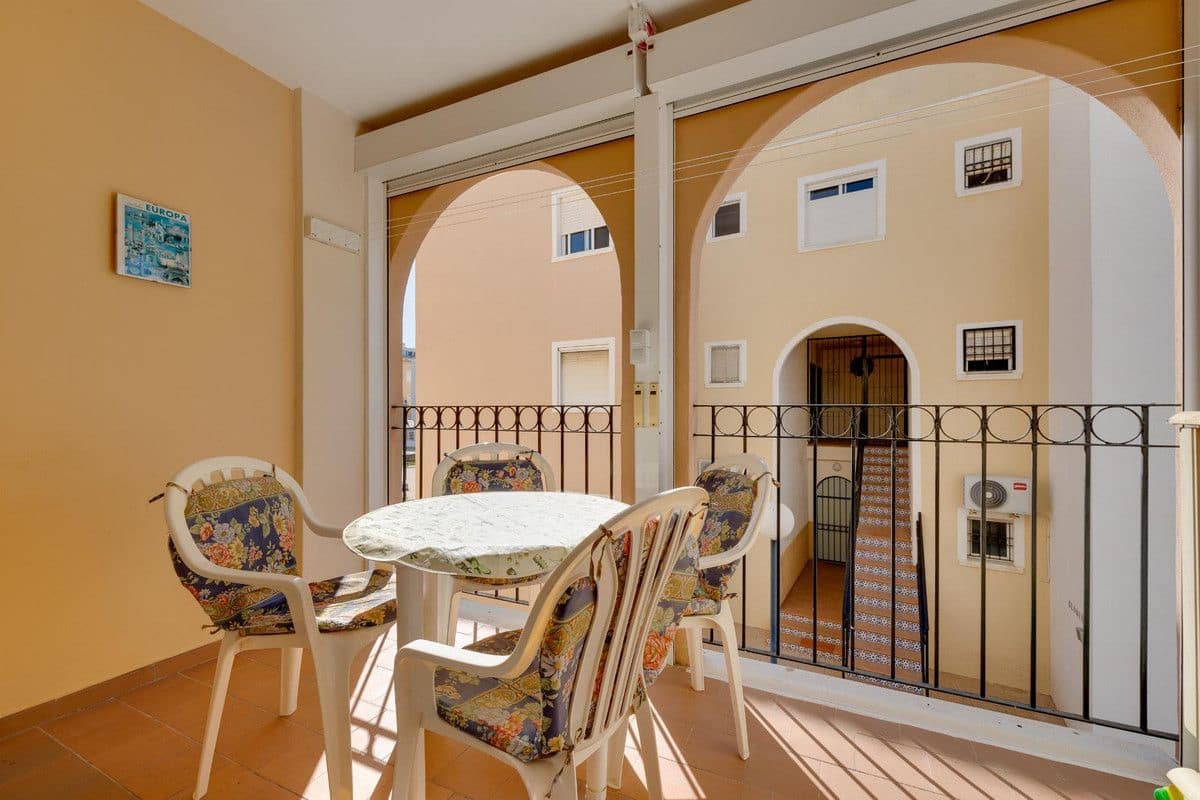 2 bedroom Villa for sale in Torrevieja - € 149,900 (Ref: 10017790)